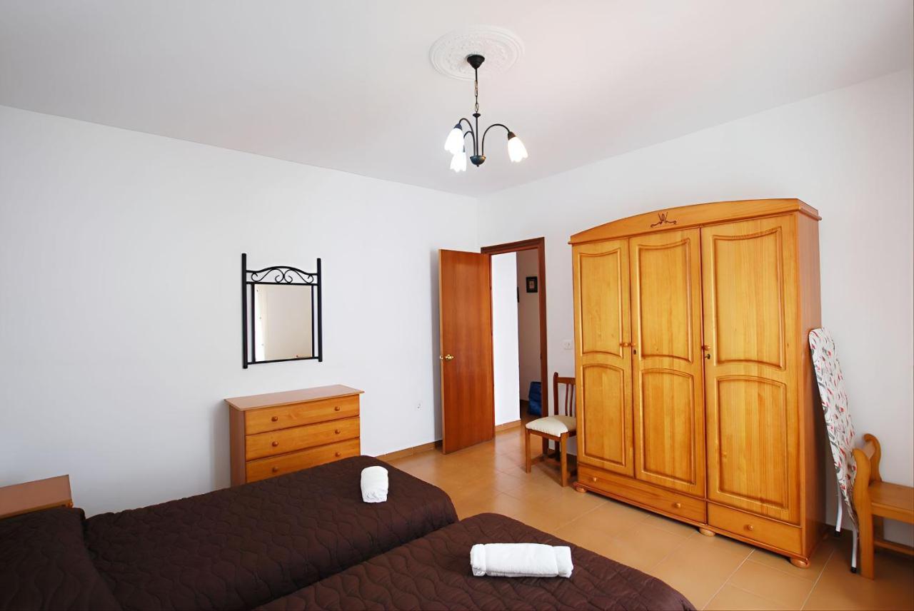 Apartamentos Garaje & Aire & Wifi & Solo Familias Y Parejas Конил-де-ла-Фронтера Екстериор снимка