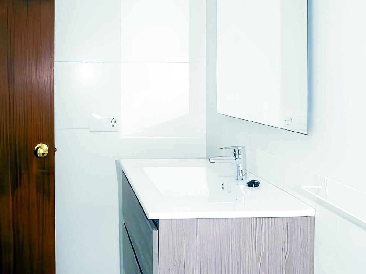 Apartamentos Garaje & Aire & Wifi & Solo Familias Y Parejas Конил-де-ла-Фронтера Екстериор снимка